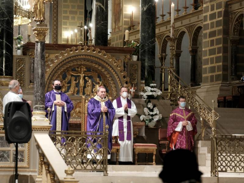 Elhunyt püspökök miséje (5).JPG